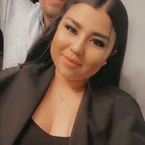 Meet your Posher, Karla